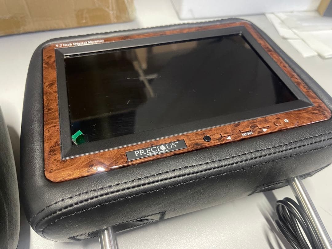 9.2インチ液晶搭載 ヘッドレストモニター 黒×茶ウッド