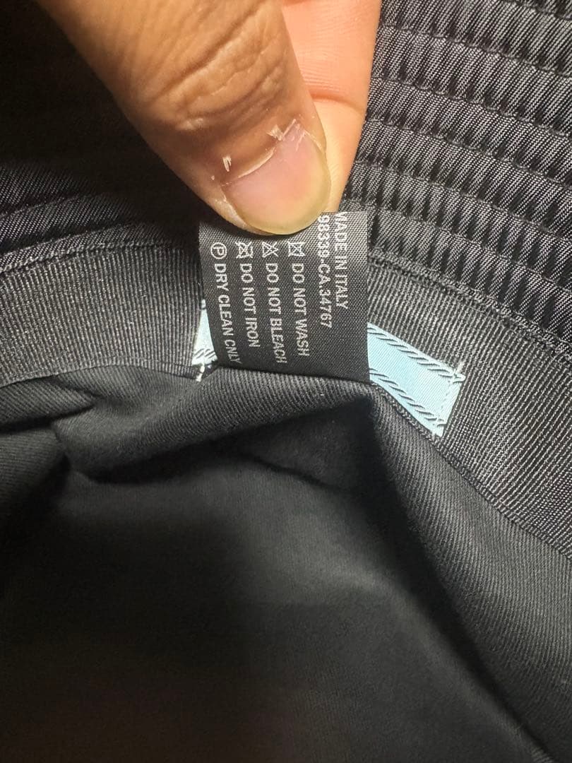 PRADA プラダ バケットハット　黒　ブラック　ユニセックス　バケハ　ナイロン