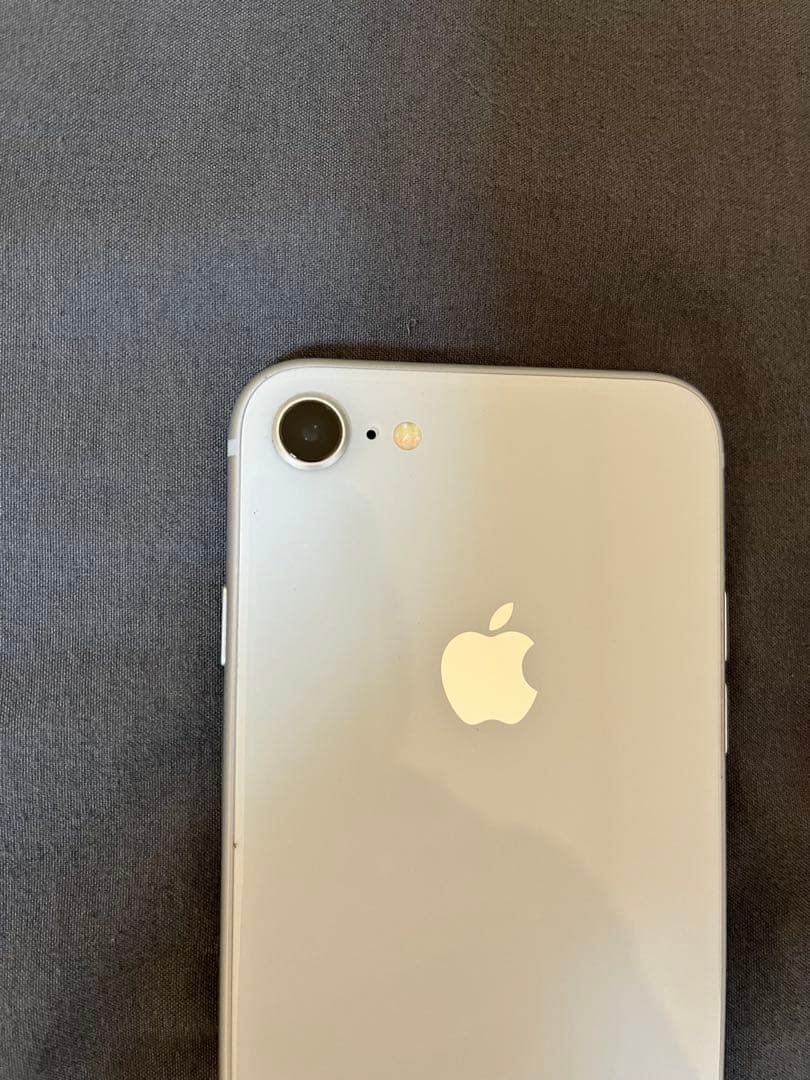 Apple iPhone 8 シルバー 本体　64GB