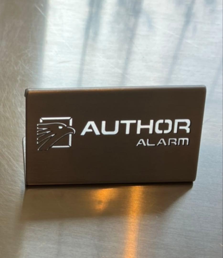 オーサーアラーム社、　LEDプレート 新品未使用