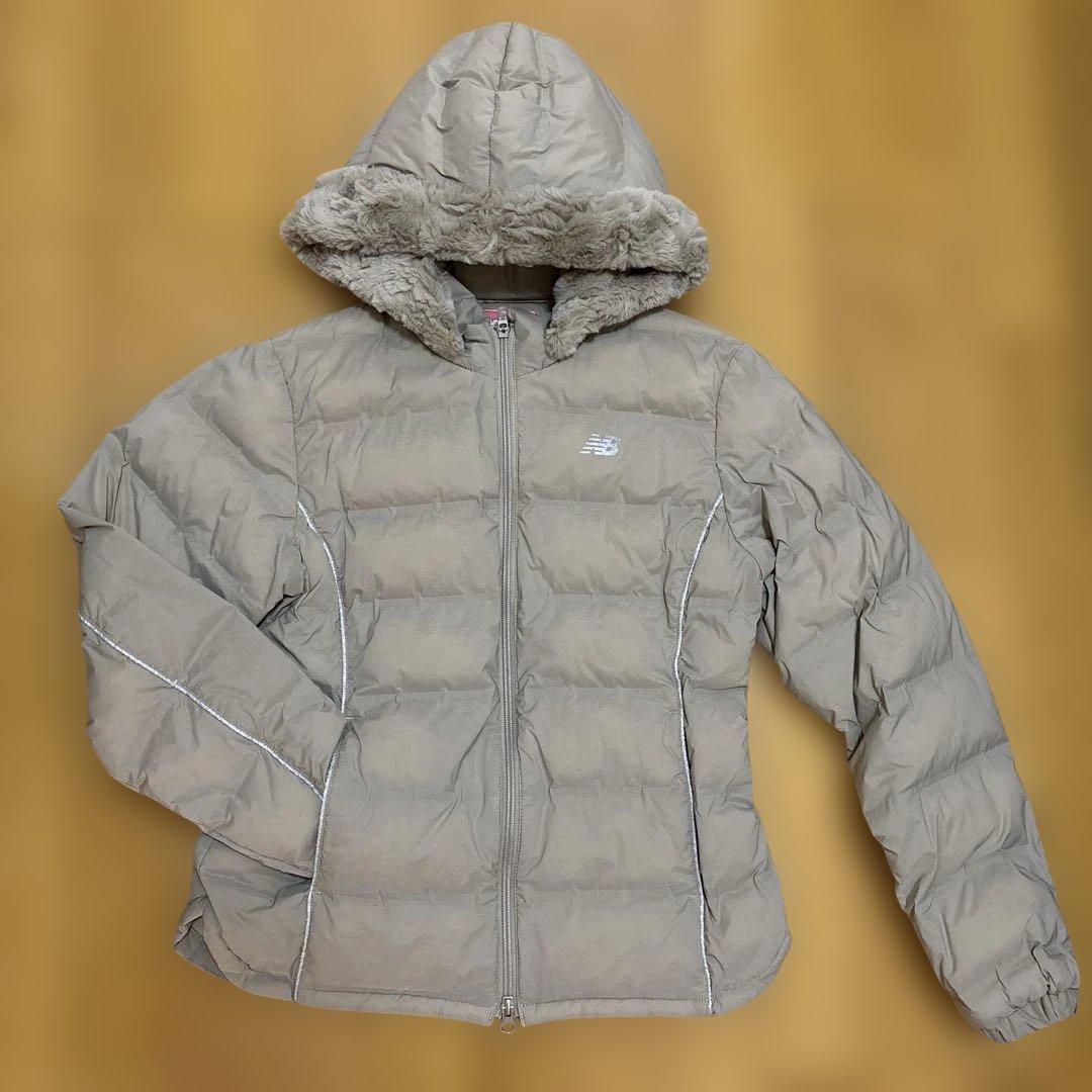 ニューバランス　ダウンジャケット