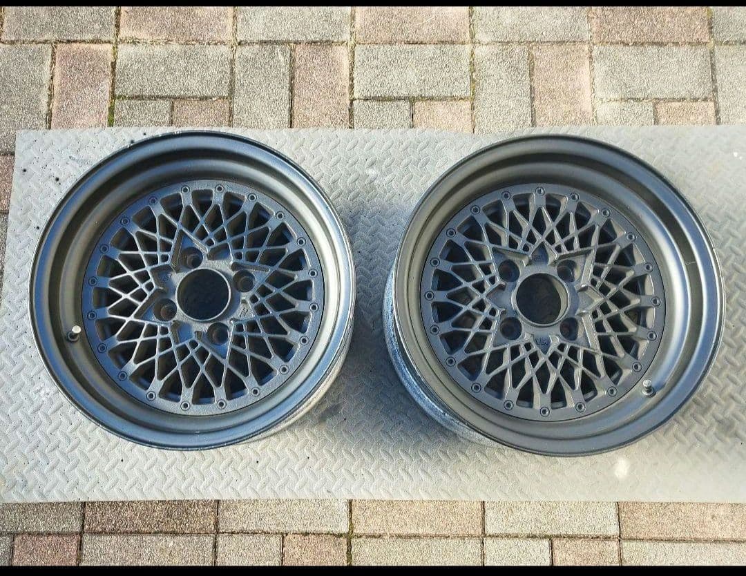 メッシュホイール　INPUL PRO-MESH 15インチ2本