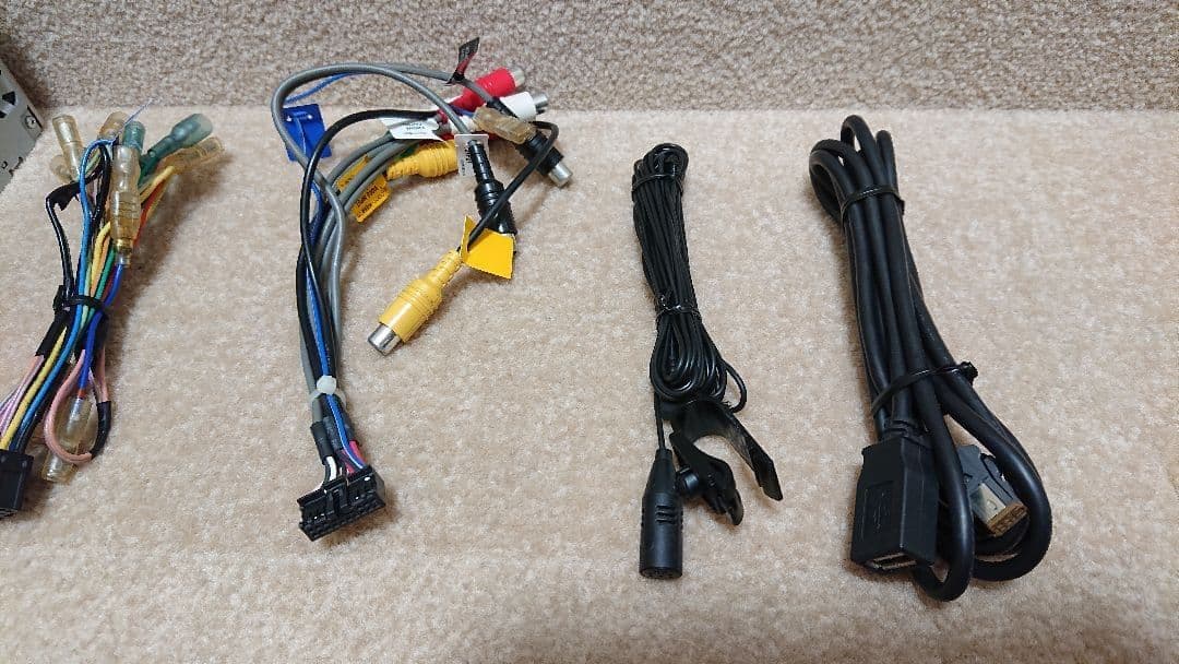 【タイムセール】サイバーナビ AVIC-ZH09CS カロッツェリア 完動品