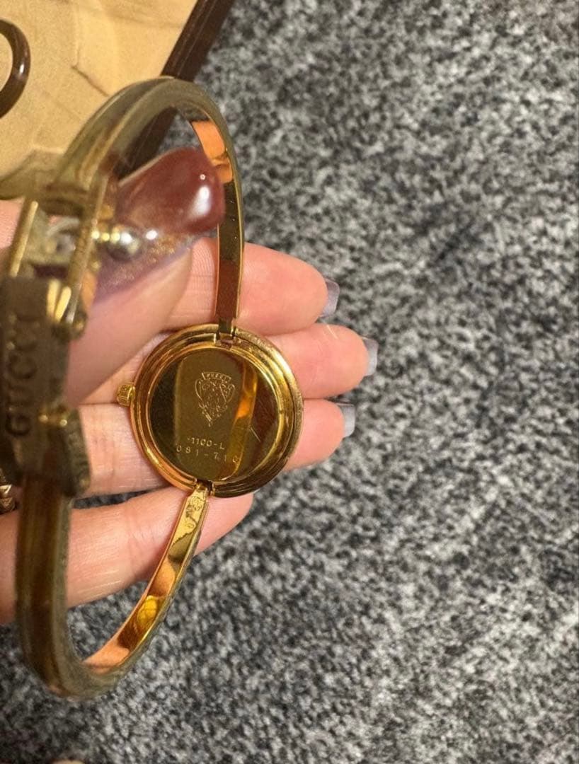 GUCCI 腕時計 ゴールドバングル時計 カラーバンド付き