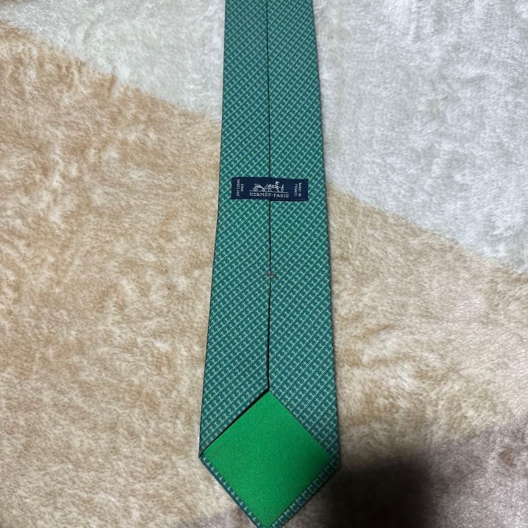 緑色 ダイヤモンドパターン ネクタイ