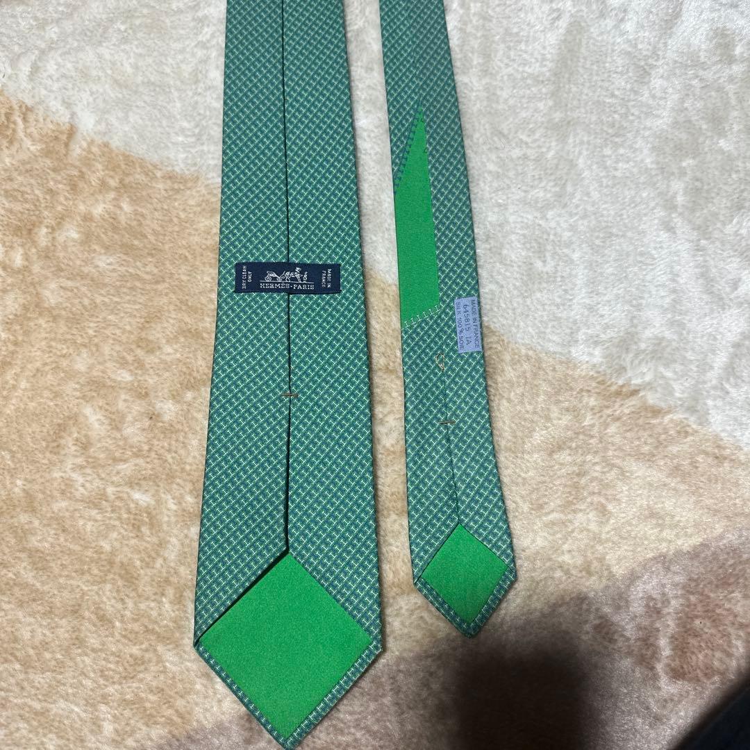 緑色 ダイヤモンドパターン ネクタイ