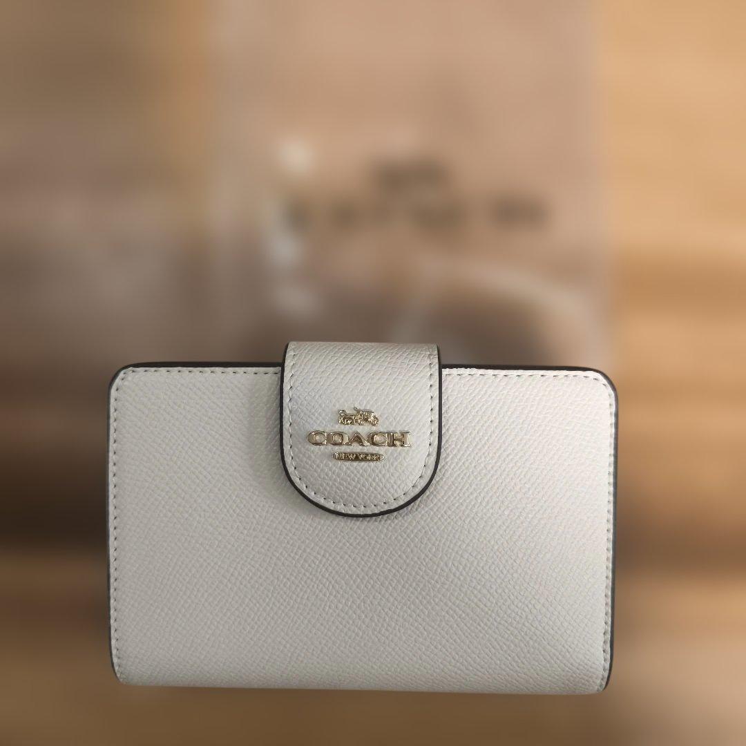 COACH 二つ折り財布 ホワイト