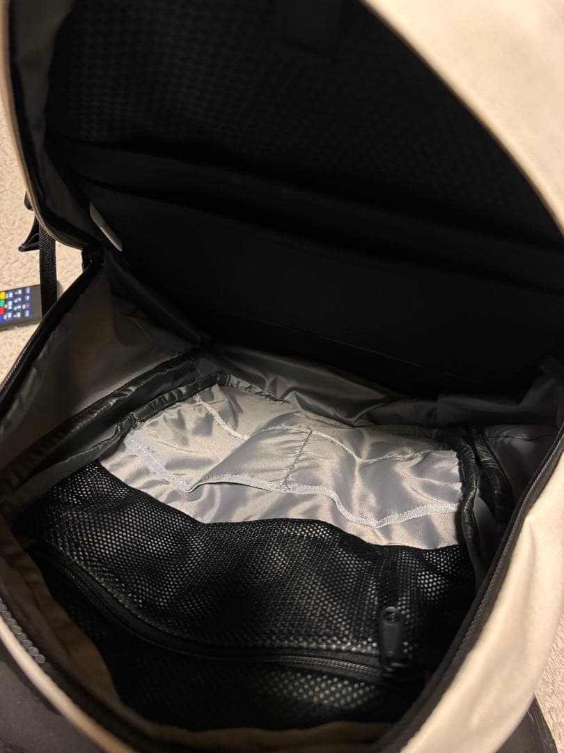 THE NORTH FACE バックパック ホワイト/ブラック