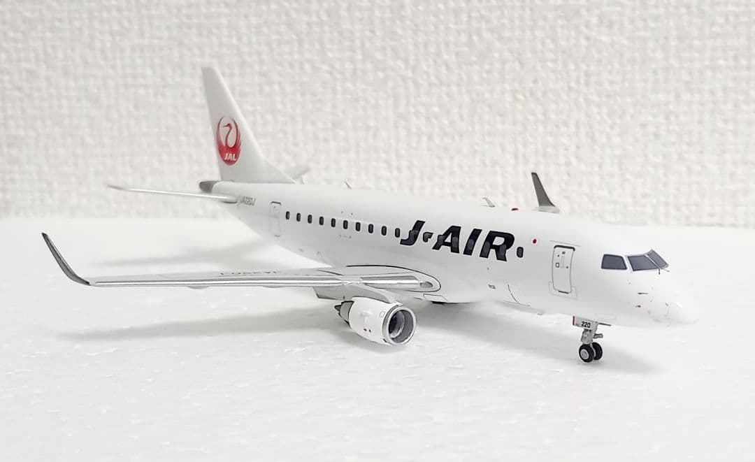 JCWings製 1/200 J-AIR EMBRAER E170 JA220J
