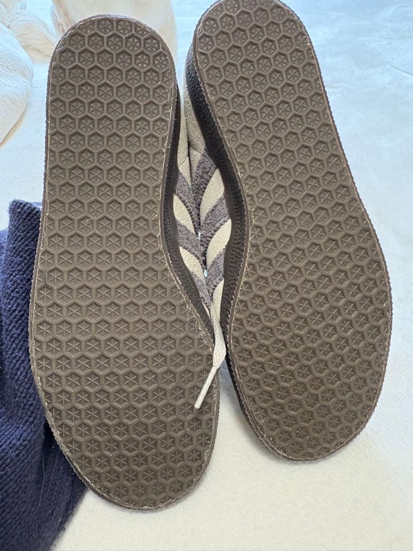 GAZELLE パテグレー×チャコール adidas originals 新品