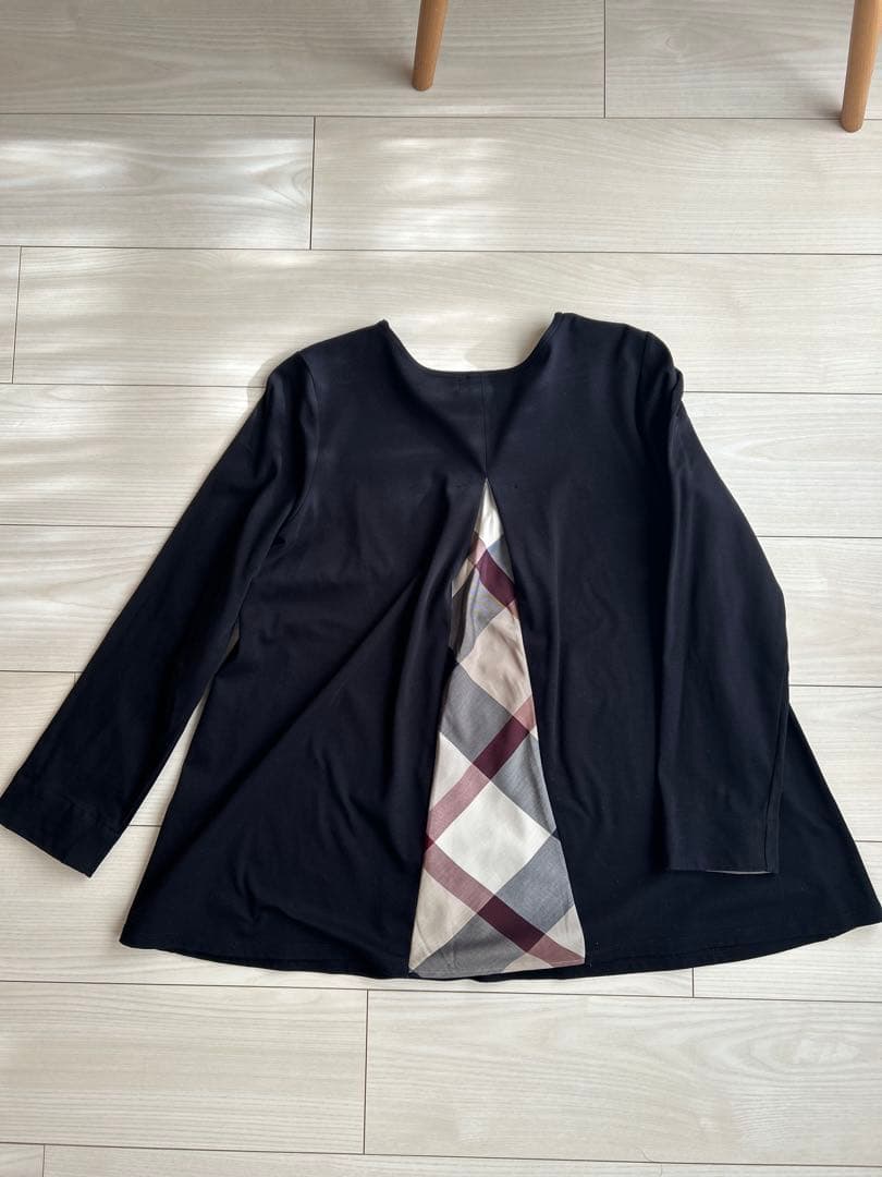 ブルーレーベル クレストブリッジのトップス