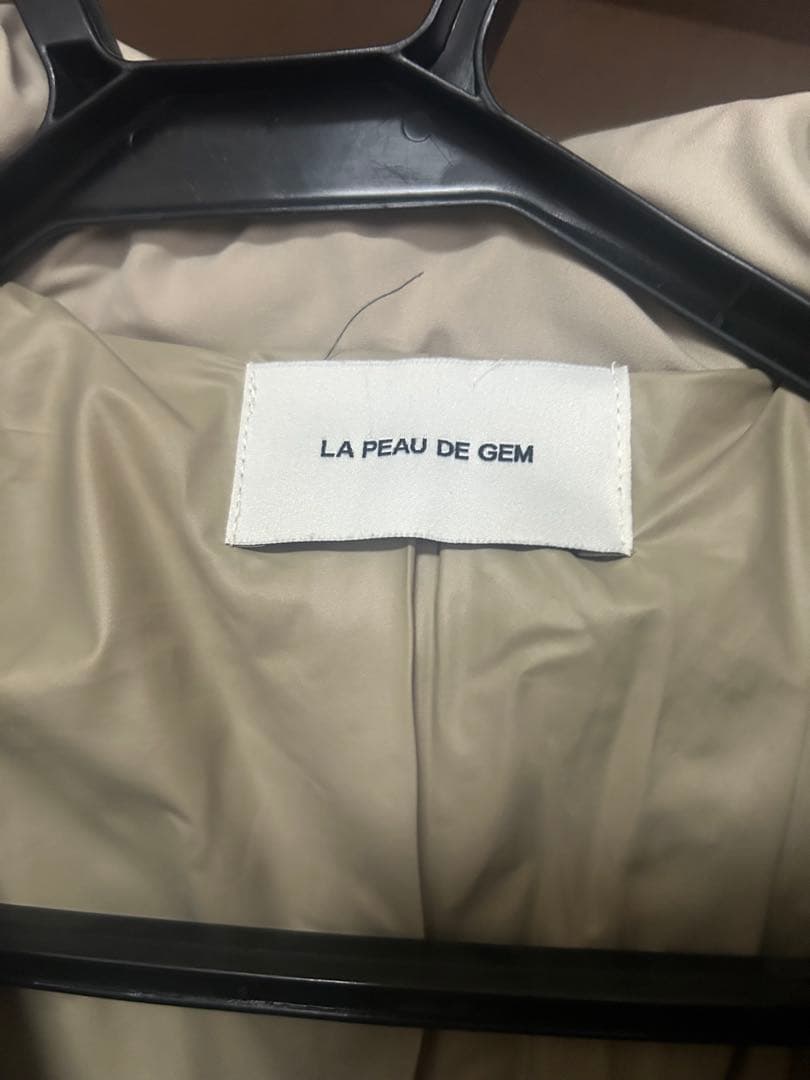 LA PEAU DE GEMダウンジャケット