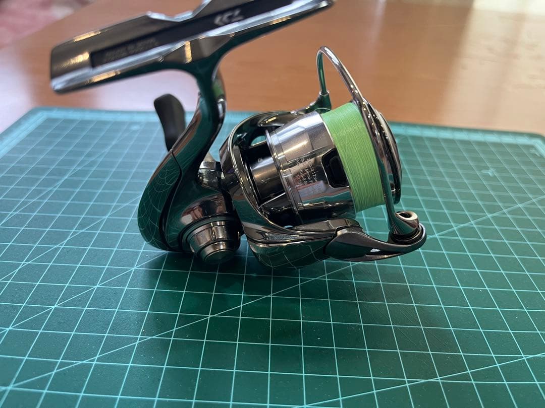 シカクカワ　ダイワ　22EXIST SF2000SS-P