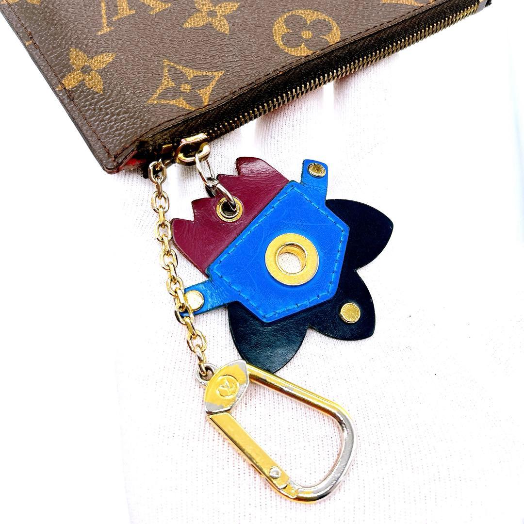 美品　LOUIS VUITTON 付属品付き　トーテム ポシェットクレ　限定品