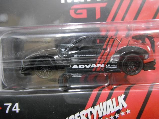 15/未使用品 トイザらス限定 MINIGT 1/64 日産 GT-R アドバン