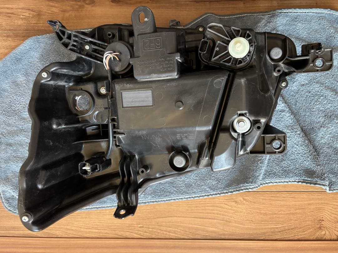 ハイゼットS321V LEDヘッドライト右です