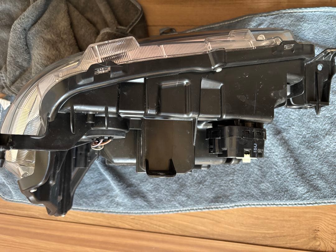 ハイゼットS321V LEDヘッドライト右です