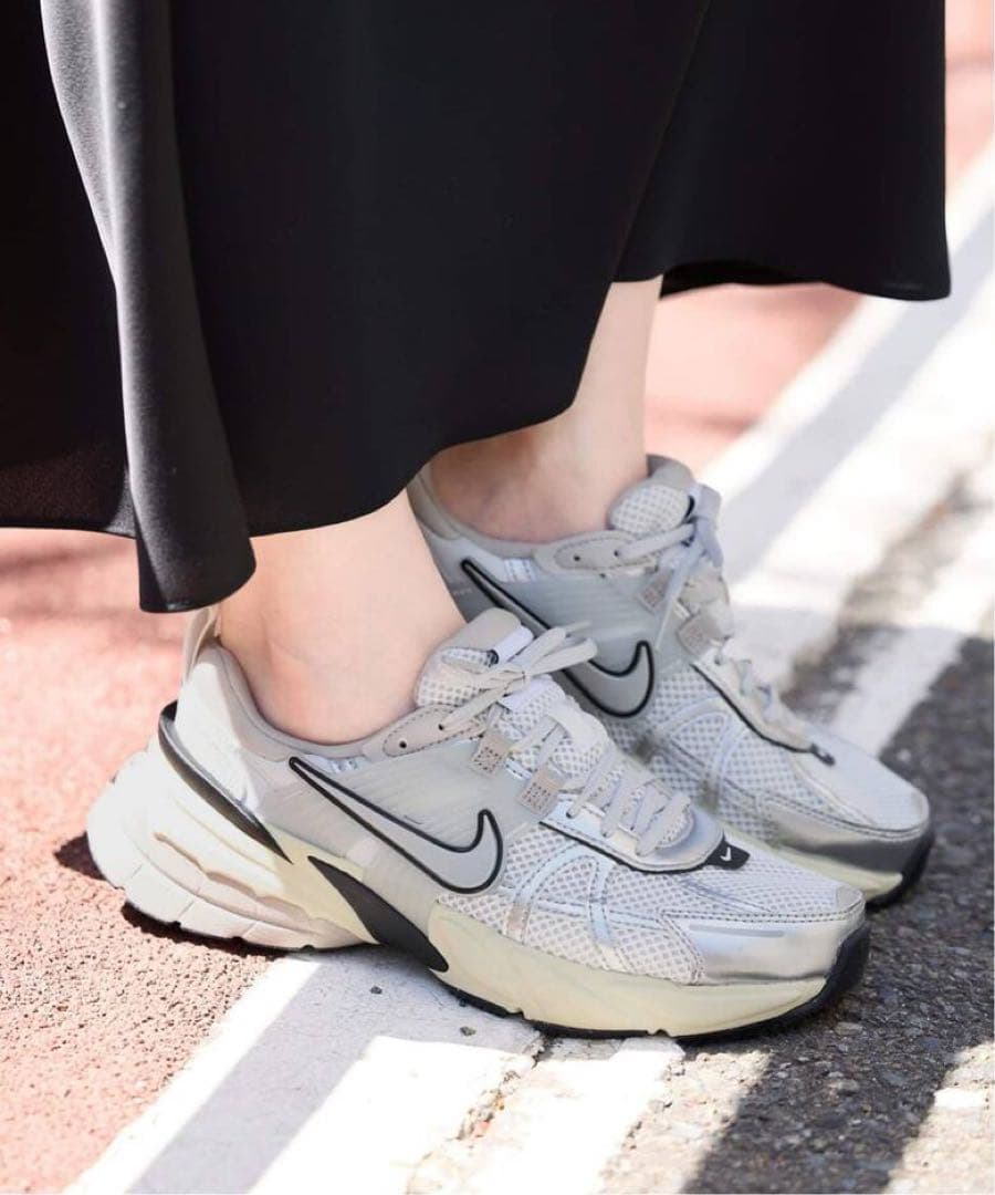 SLOBE IENA NIKE ナイキ V2K RAN スニーカー
