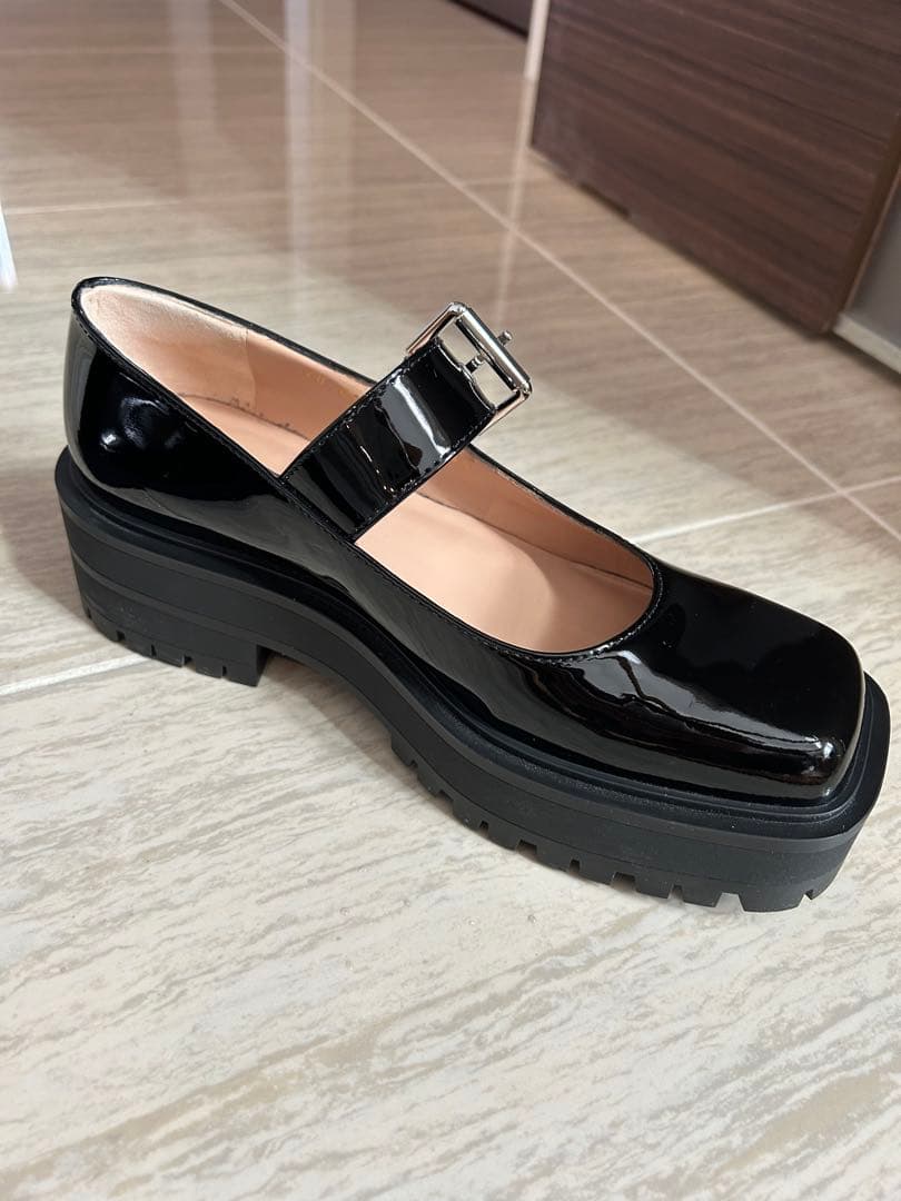 Gianvito Rossi（ジャンヴィト ロッシ）