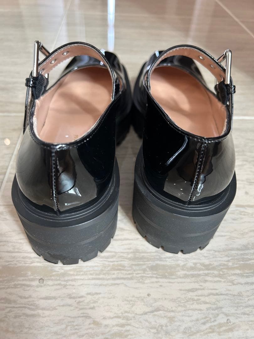 Gianvito Rossi（ジャンヴィト ロッシ）