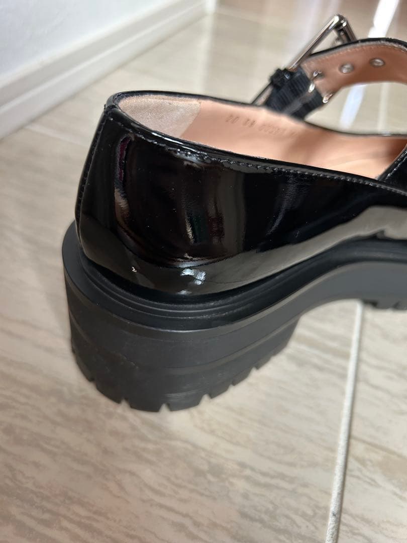 Gianvito Rossi（ジャンヴィト ロッシ）