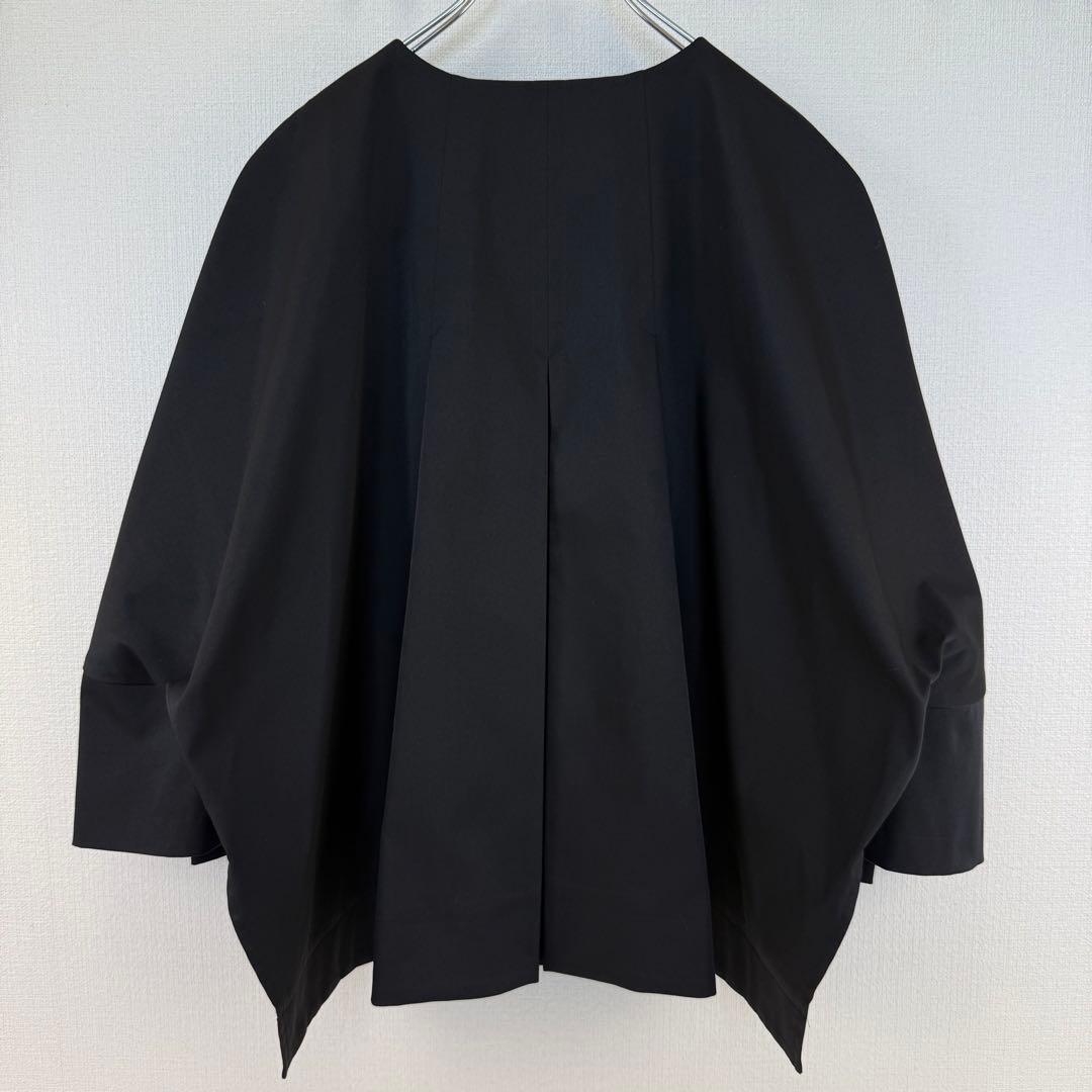 極美品 アドーア ドライタッチジョーゼットジャケット ノーカラー 黒 36 近年