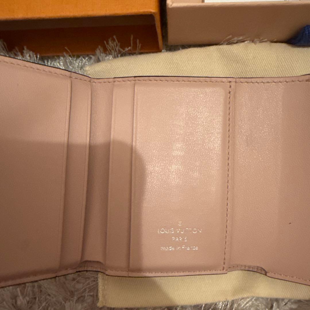 ヴィトン マヒナ ポルトフォイユ イリスXS 折り財布