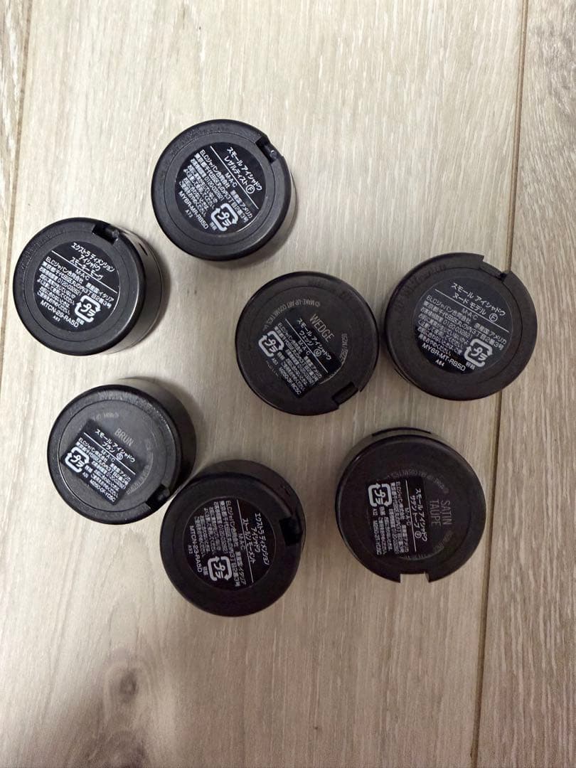 MAC アイシャドウ まとめ売り