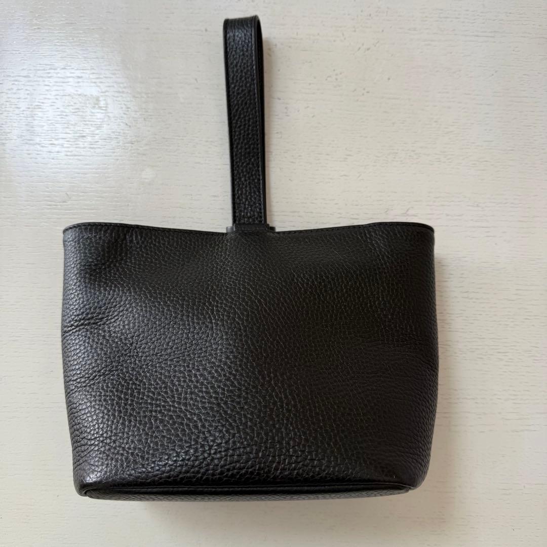 【人気モデル】HusTug ハッシュタグ 巾着レザーバッグ ブラック