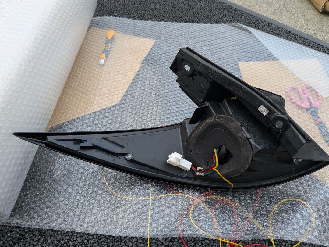 エスティマ　テールランプ