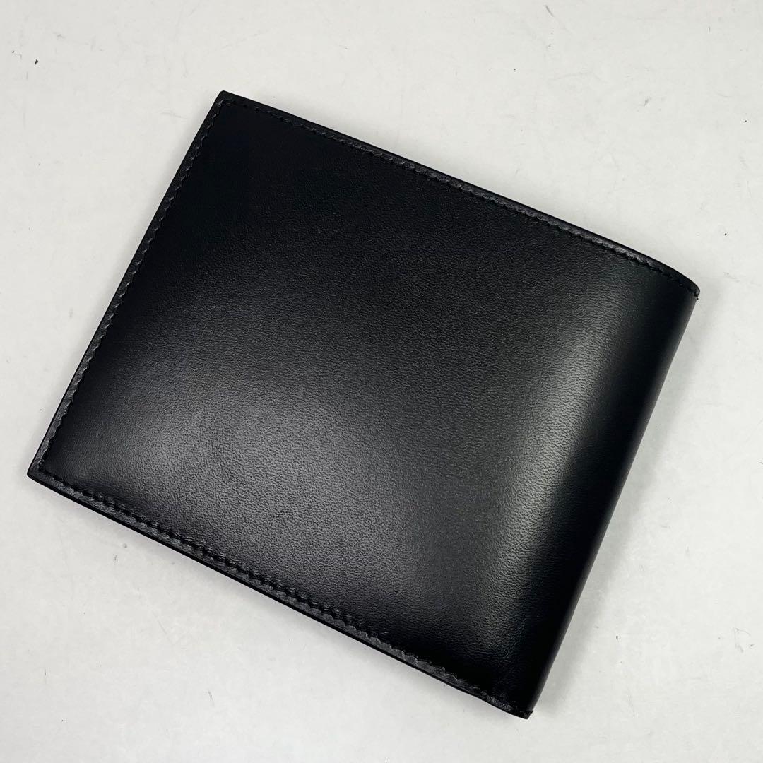 【未使用】フェラガモ　折り財布　レザー　ブラック　小銭入れ付き　シルバー金具