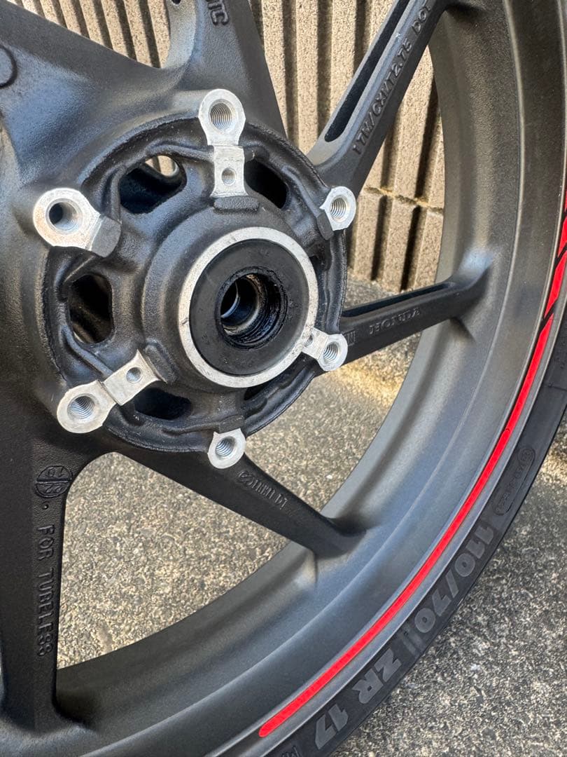 CBR250RR（2023-）純正ホイール ミシュランPower cup evo