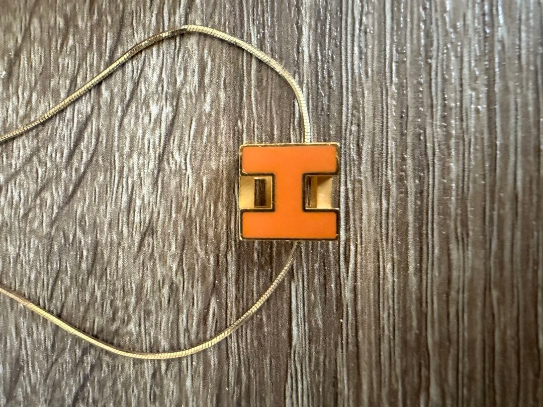 HERMES オレンジ H型ペンダント ネックレス