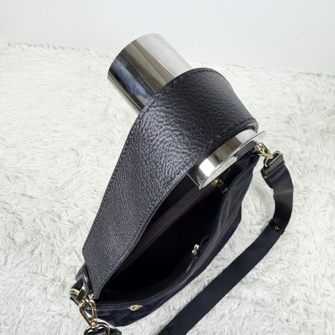 【極美品】 russet ナイロンジャガード ショルダーバッグ　2WAY 肩がけ