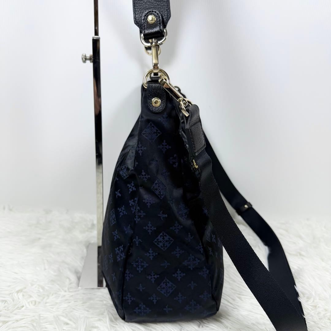 【極美品】 russet ナイロンジャガード ショルダーバッグ　2WAY 肩がけ