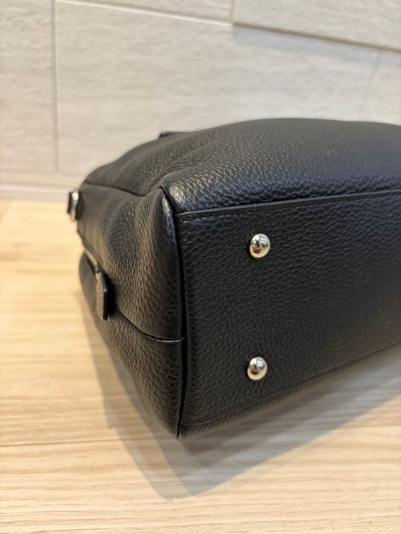 ear PAPILLONNER スタッズボストンバッグ イアハピヨネ