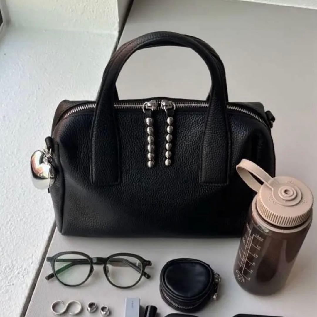 ear PAPILLONNER スタッズボストンバッグ イアハピヨネ