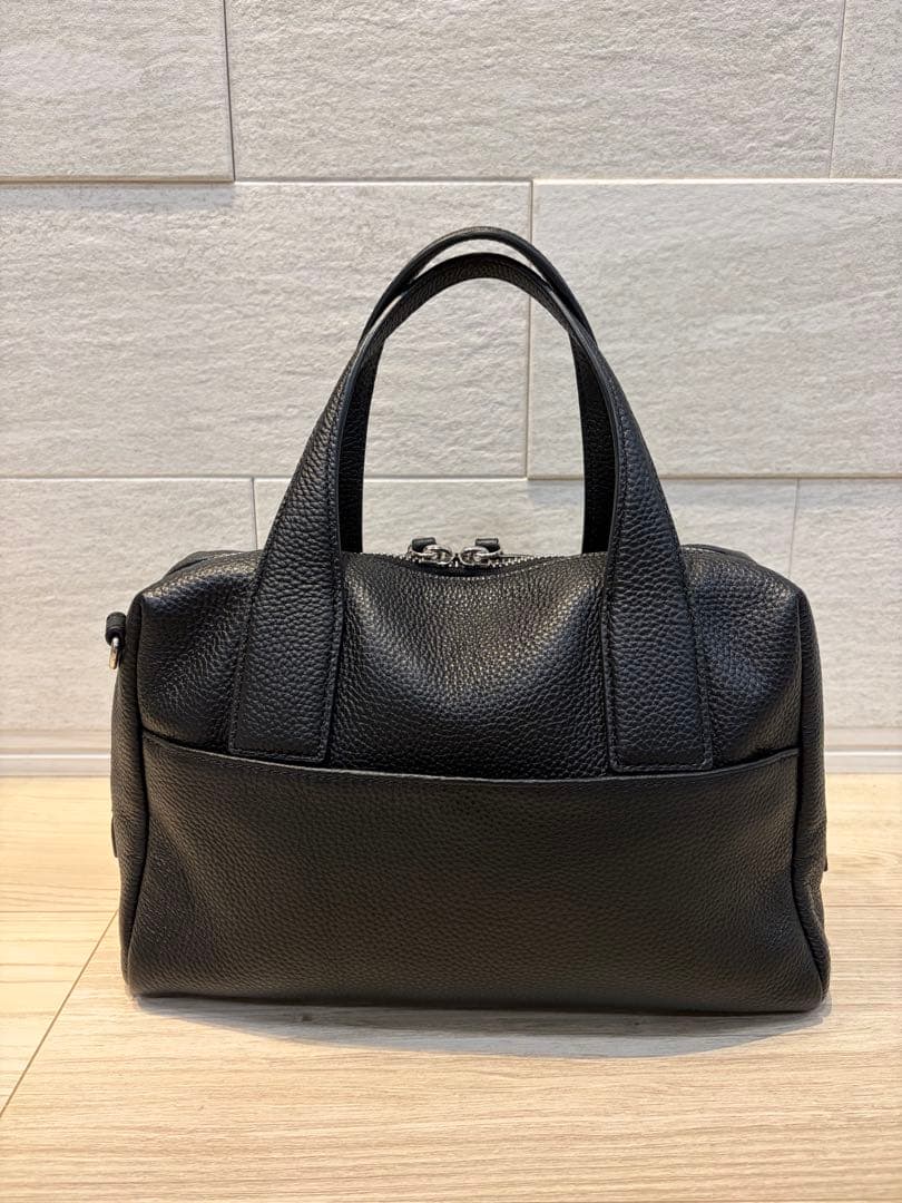 ear PAPILLONNER スタッズボストンバッグ イアハピヨネ