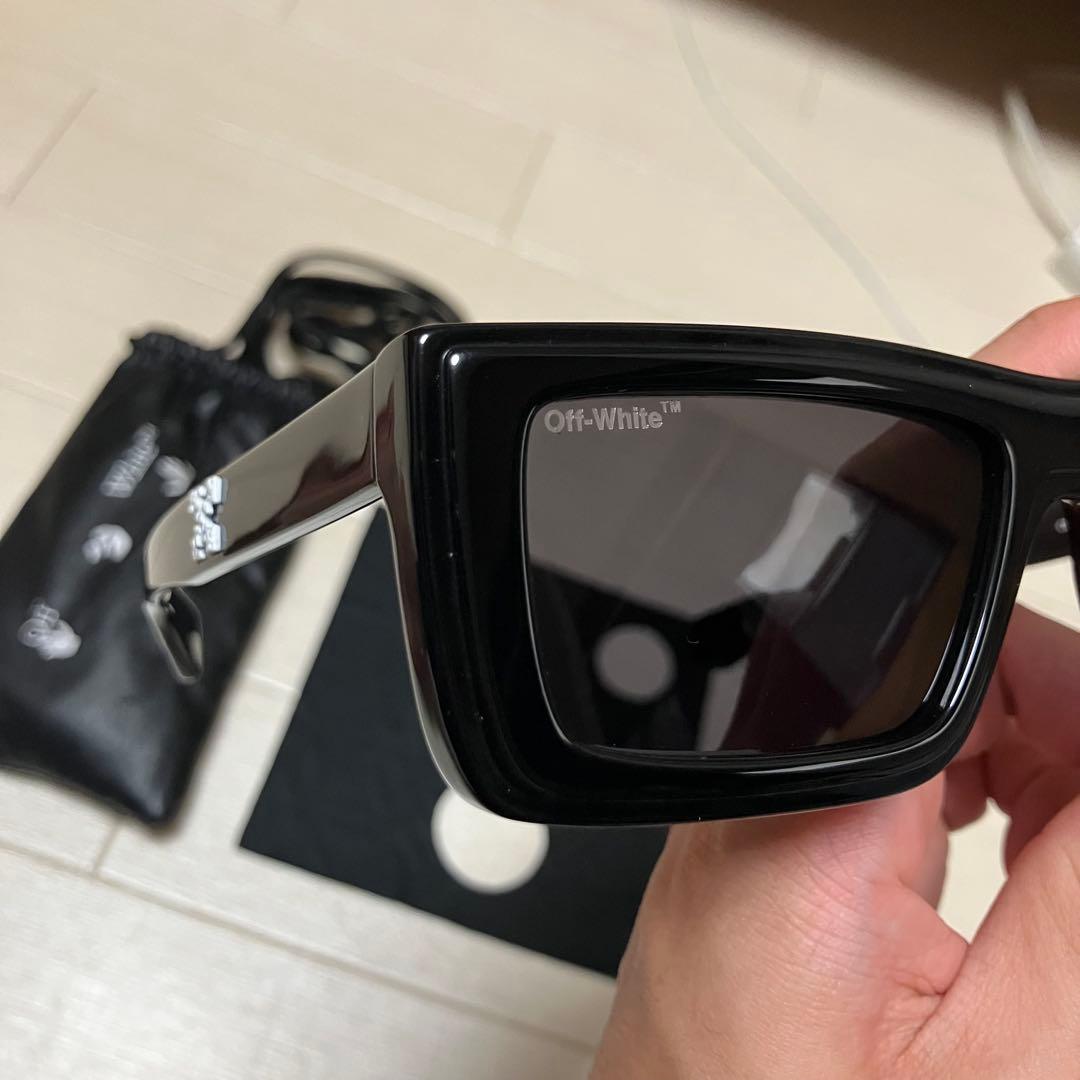 Off-White オフホワイト　スクエアフレーム サングラス