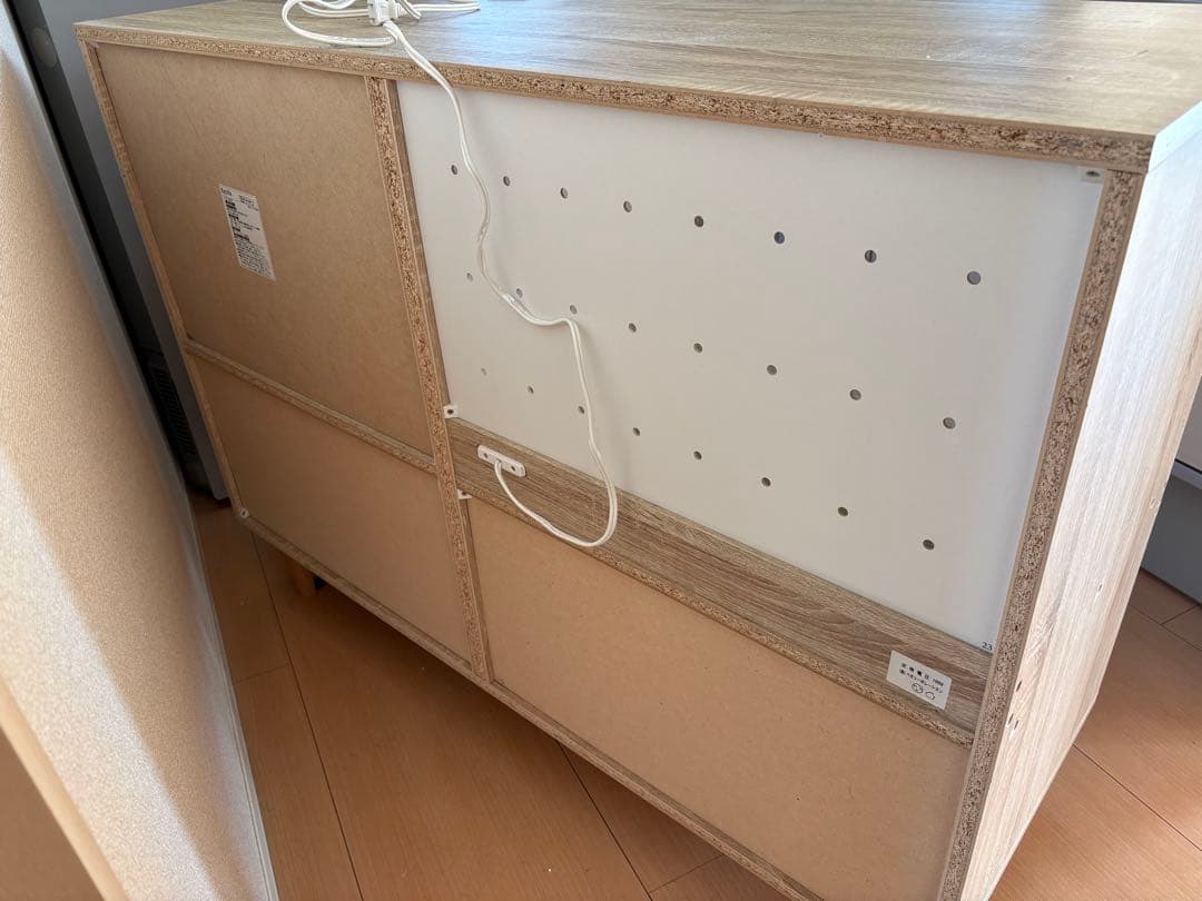 LOWYA 食器棚　22日までの出品