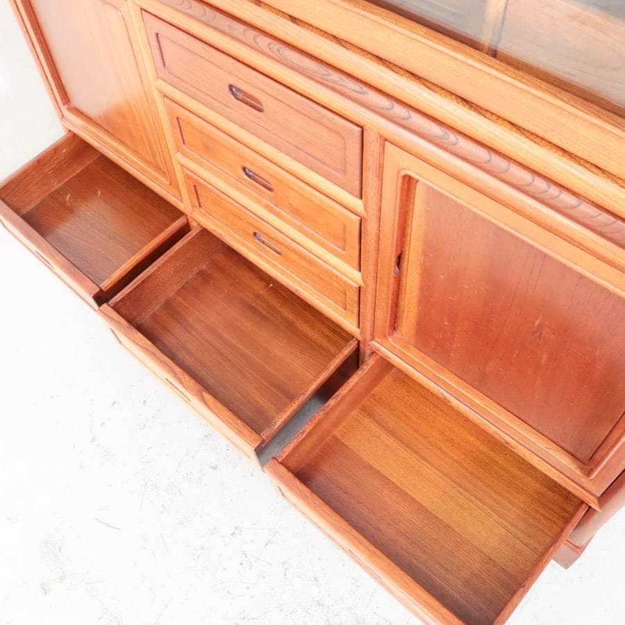 逸品！欅無垢 美しい杢目 大型 茶箪笥 高さ154cm ガラス戸 違い棚 飾り棚