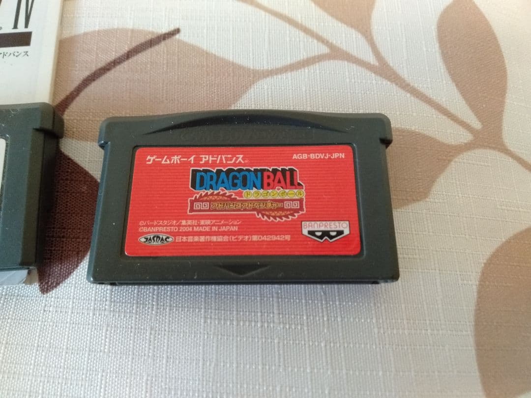 【中古】ゲームボーイアドバンス　人気ソフト３個付き  電池付き