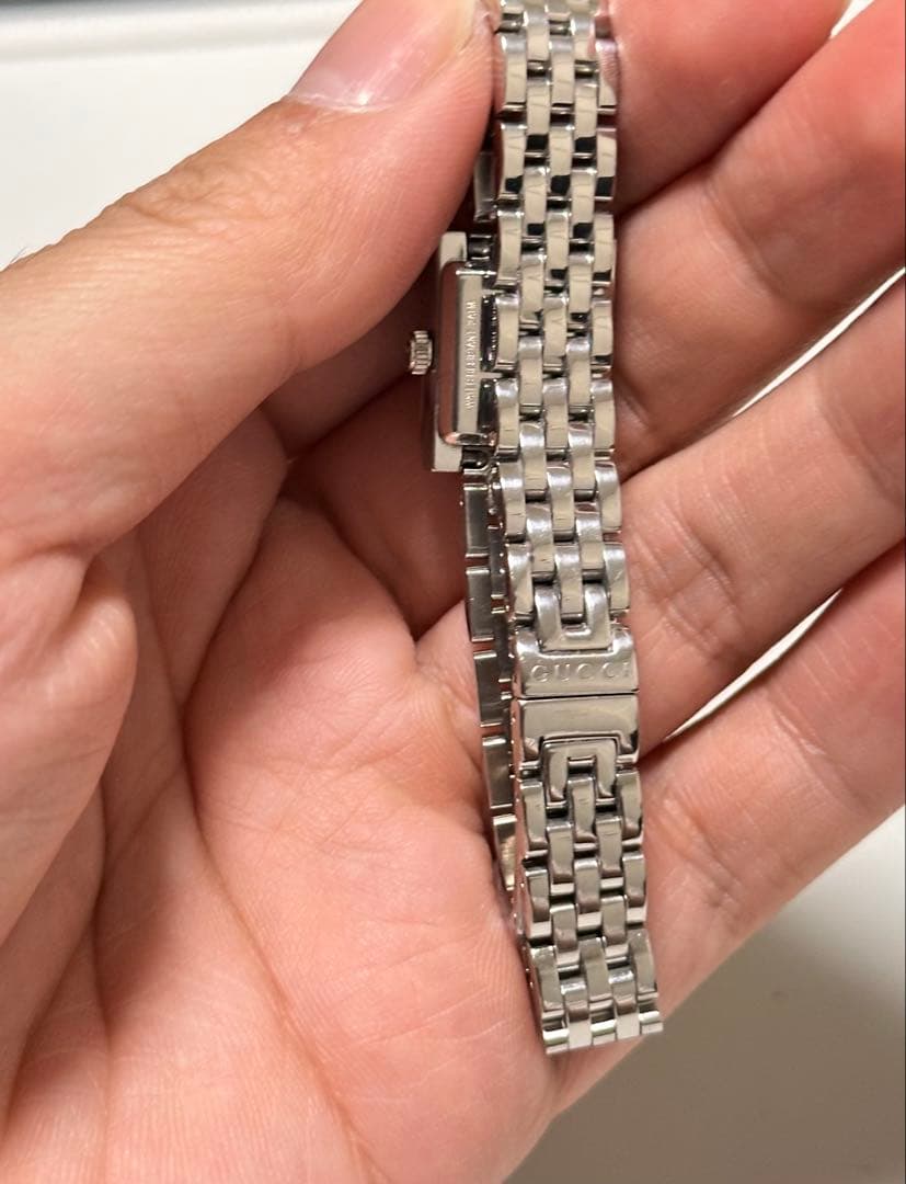GUCCI Gフレーム 128.5 腕時計 箱付き クォーツ
