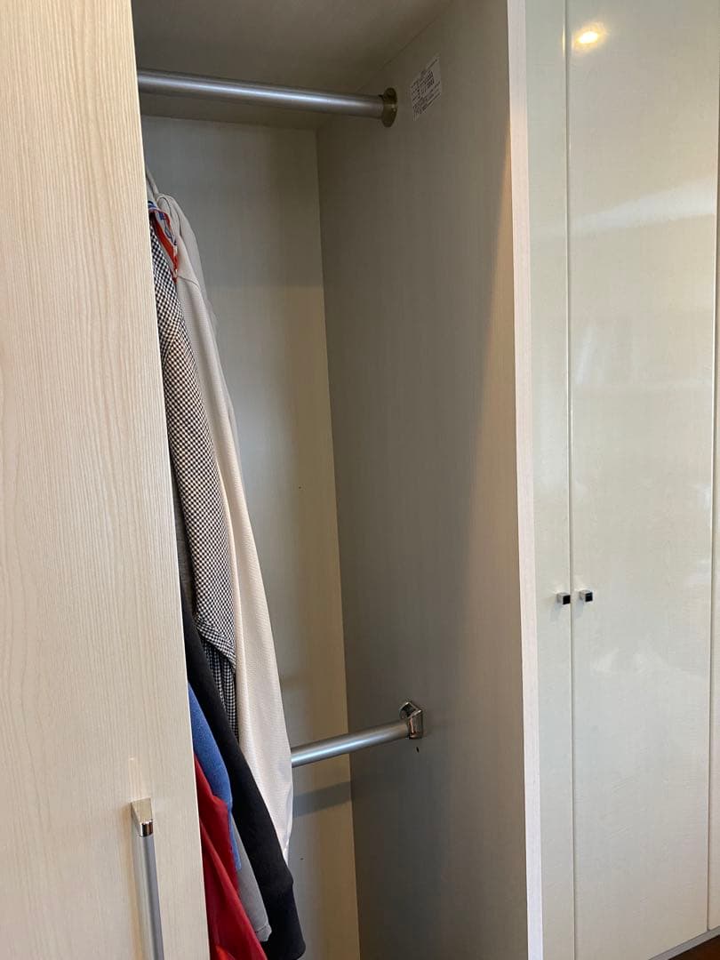 幅90cm奥56cm 白ワードローブ上置き付き