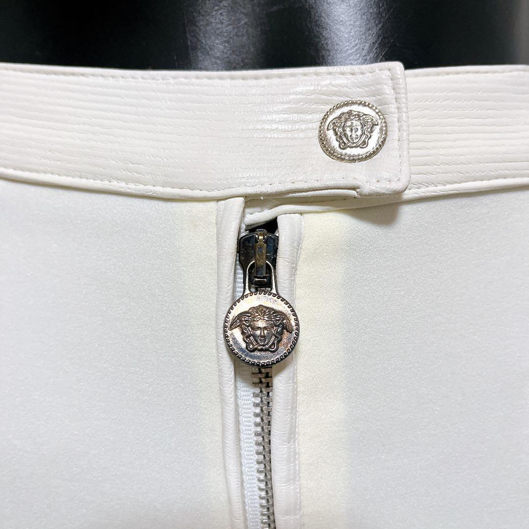 [VERSACE] ヴェルサーチェ イタリア製 ショートパンツ ホワイト 38