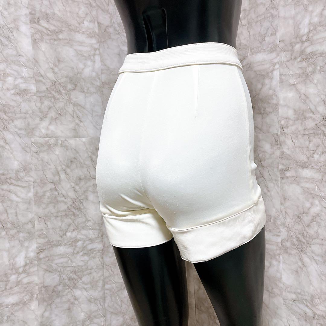 [VERSACE] ヴェルサーチェ イタリア製 ショートパンツ ホワイト 38