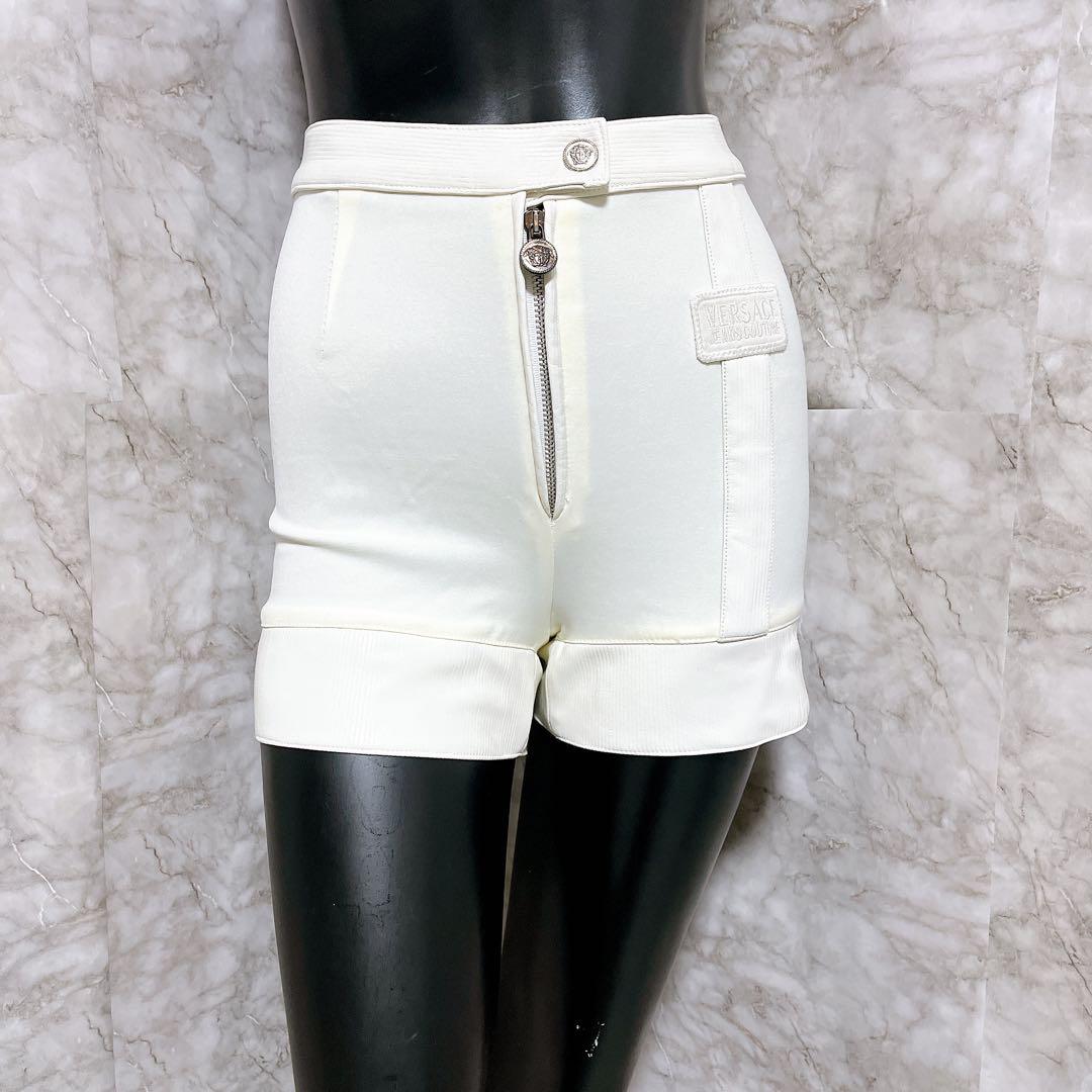 [VERSACE] ヴェルサーチェ イタリア製 ショートパンツ ホワイト 38