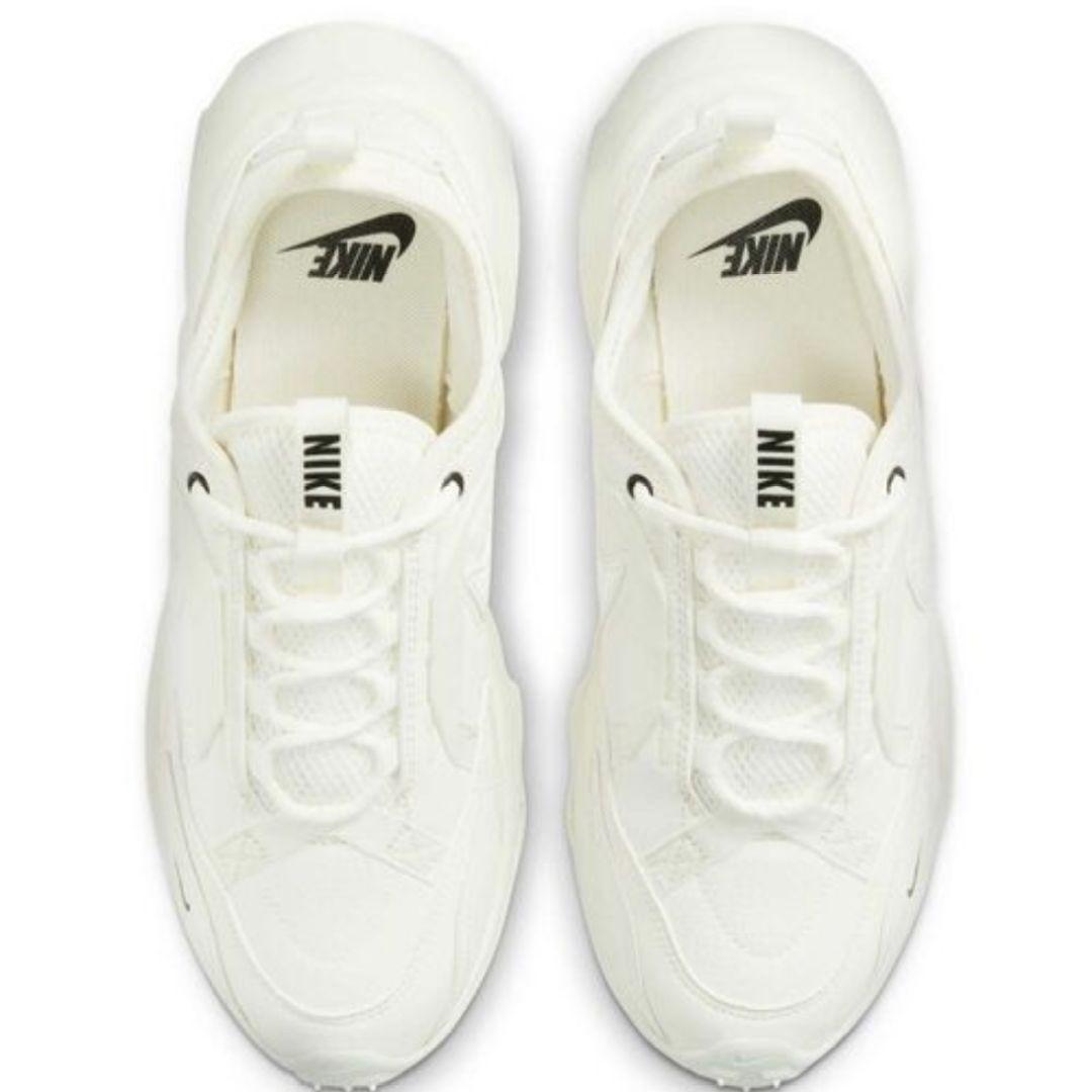 NIKE ナイキ TC7900 24cm ホワイト 新品未使用