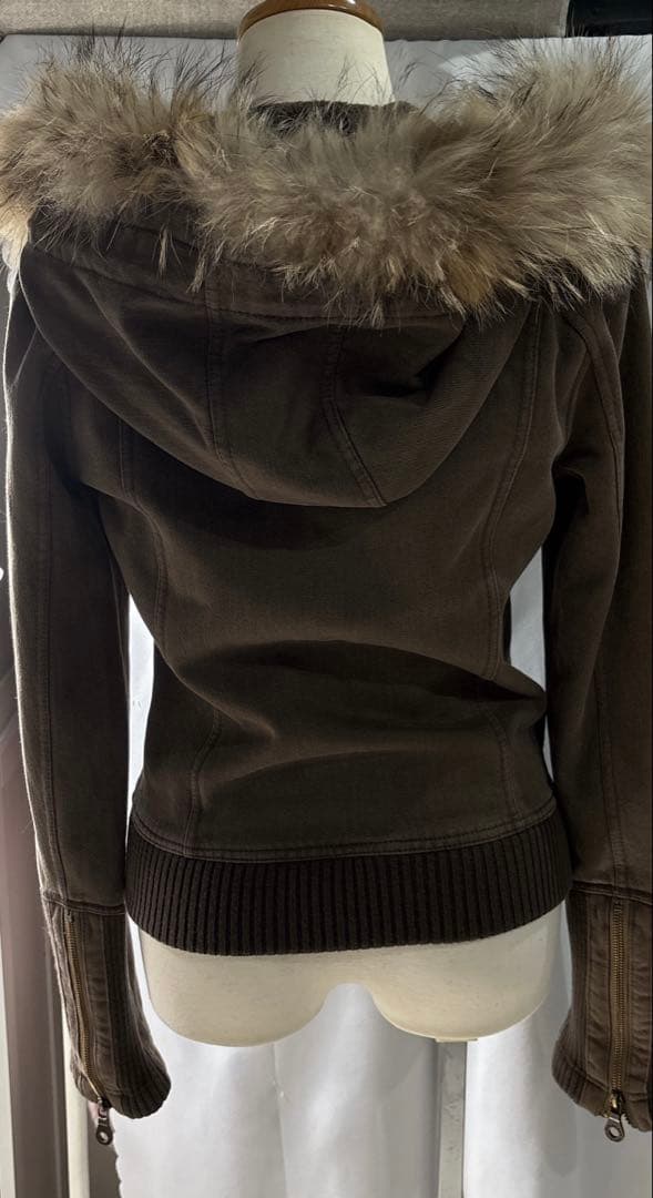 美品✨バーバリー　ブルゾン　パーカー　リアルファー　2way ジップ　y2k