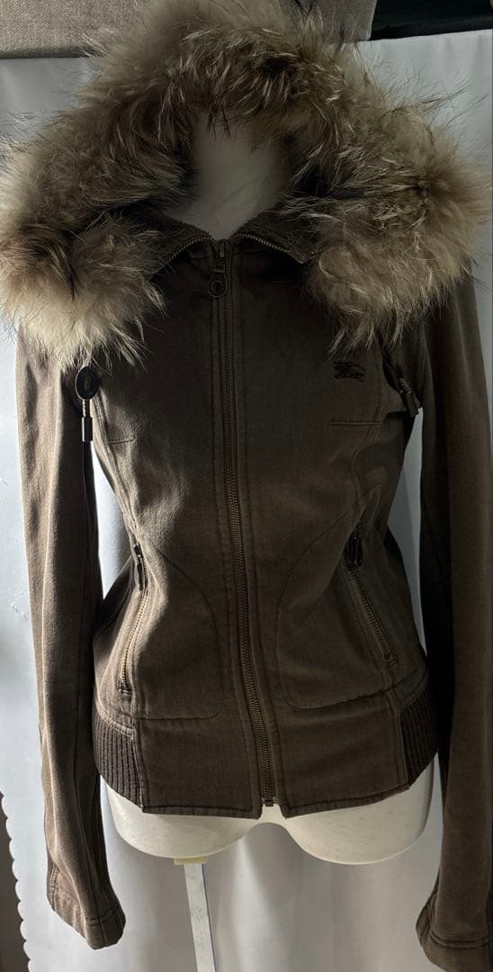 美品✨バーバリー　ブルゾン　パーカー　リアルファー　2way ジップ　y2k